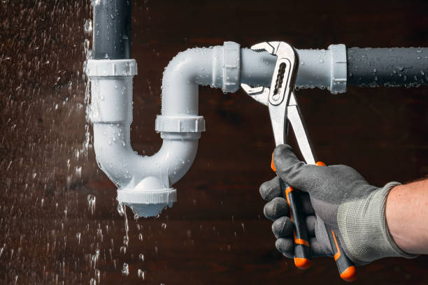 Professional Leak Detection technician working in Essex, MA